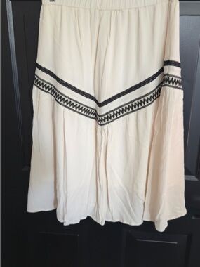 Hem & Thread Cream Textured Maxi Skirt